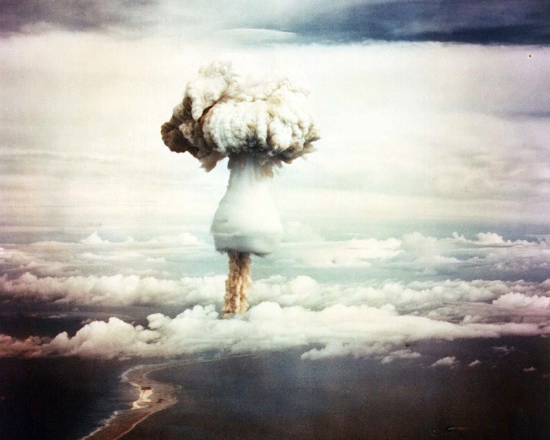 Illustration for article titled Photographs of Atomic Bomb Tests Are Like Science Fiction Made Real